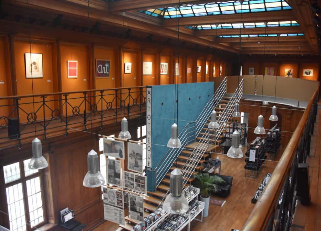 Galerie de prêt de l'artothèque - Espace Image et Son - Bibliothèque Louis Aragon à Amiens