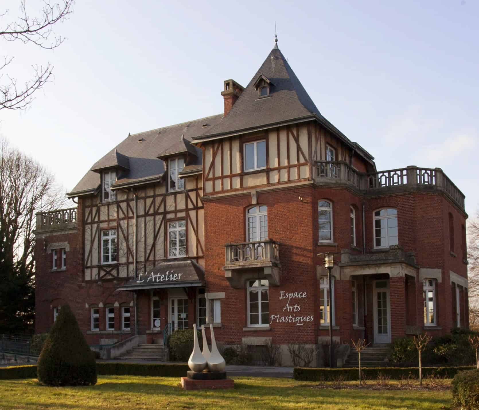 2024-LAtelier-Espace-arts-plastiques-9e18b80a07784d08ede6185a1bbf9fde